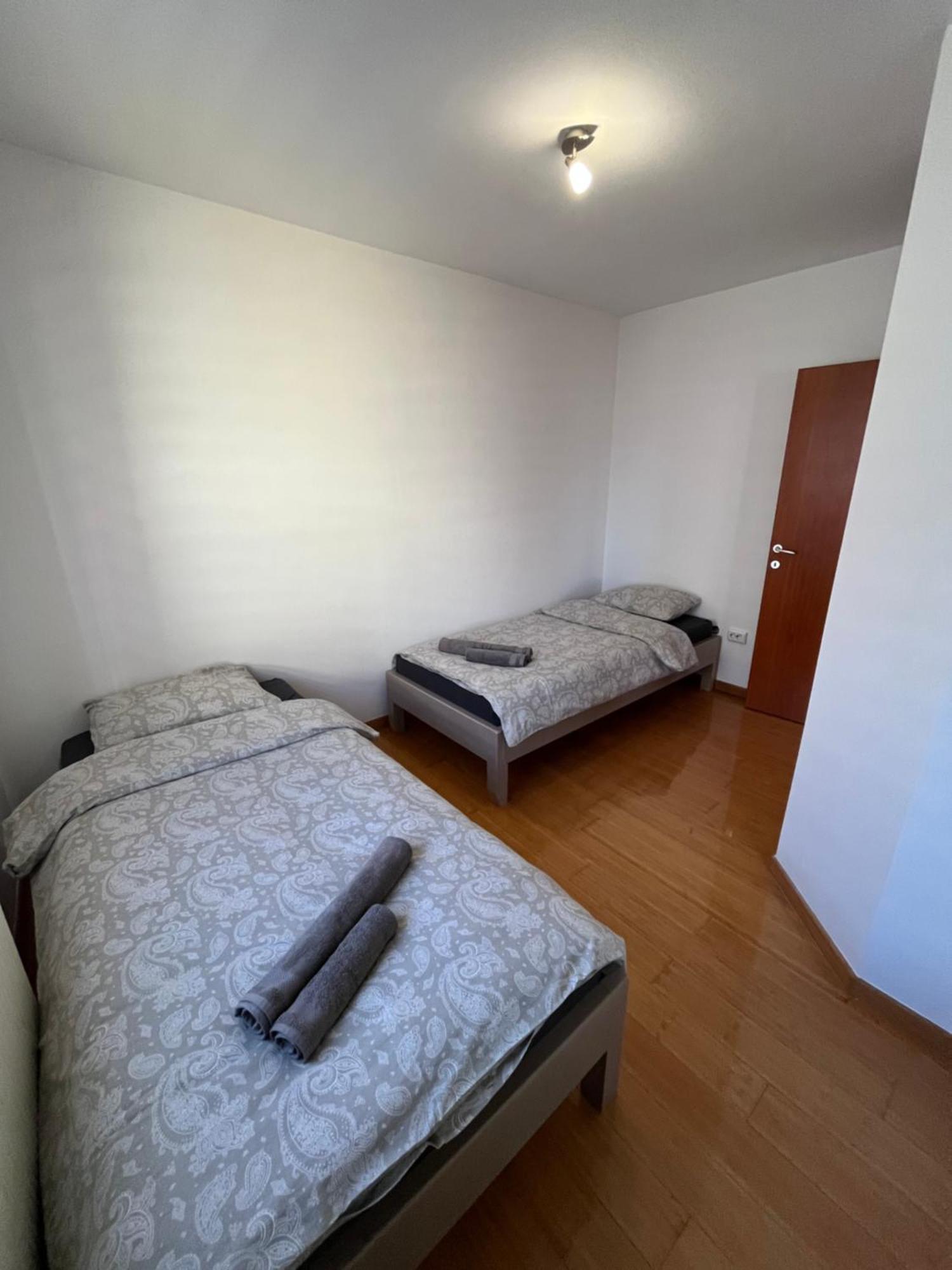 Bluemoon Apartment